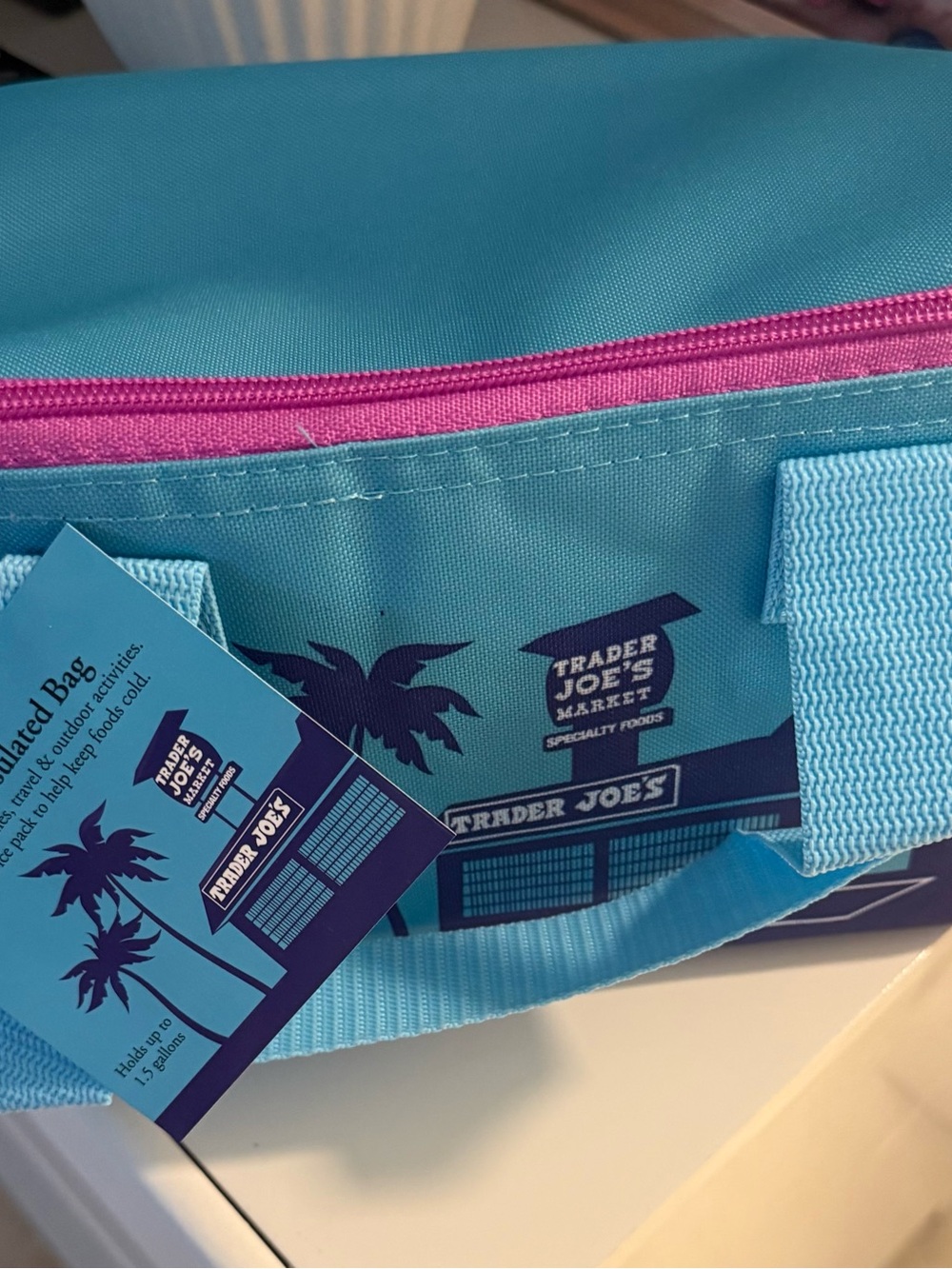 Trader Joe’s insulated lunch boxes in different colors, prices for ONE $29 - Picture 4 of 7